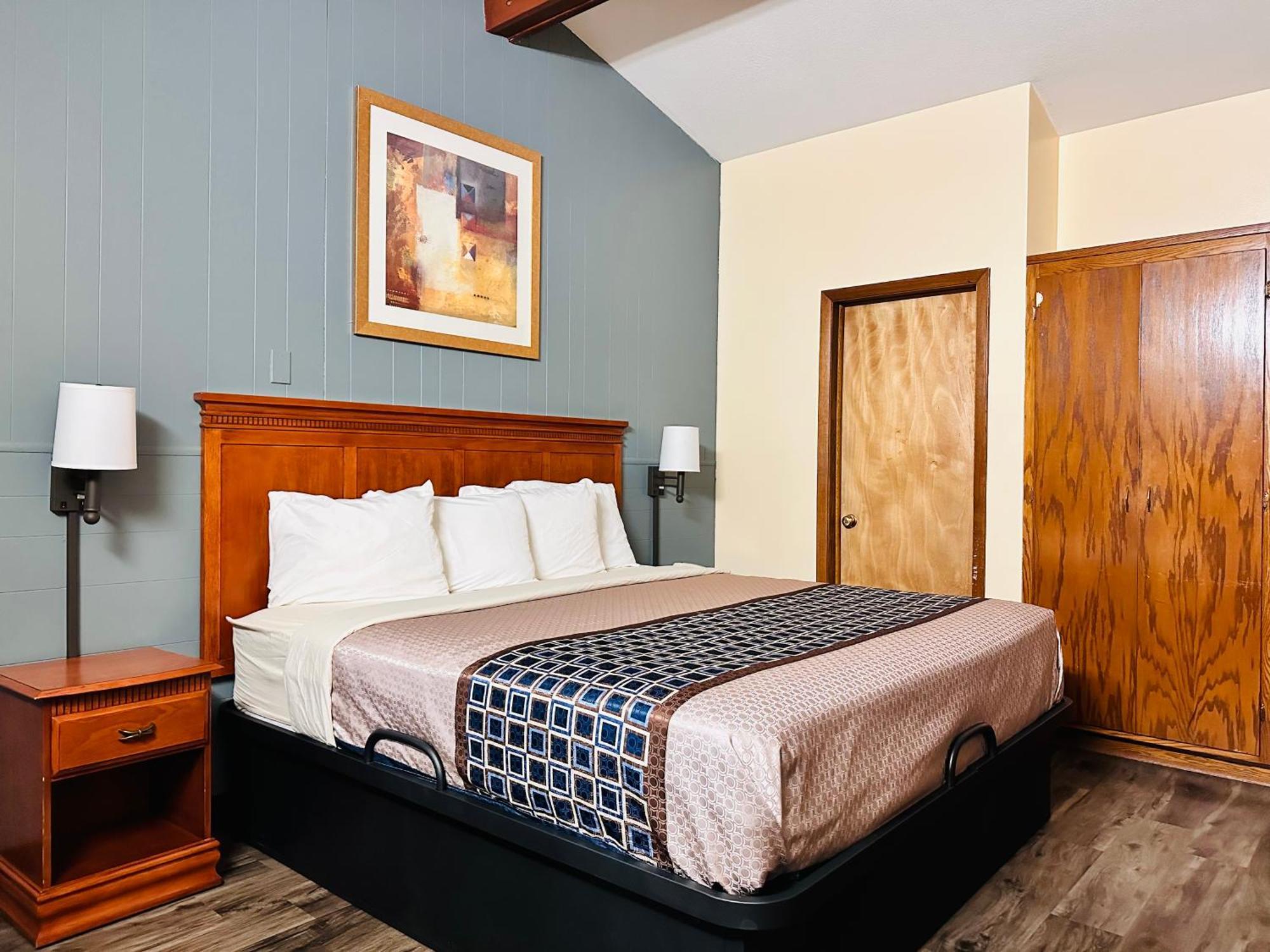 Regency Inn Hudson Exterior photo